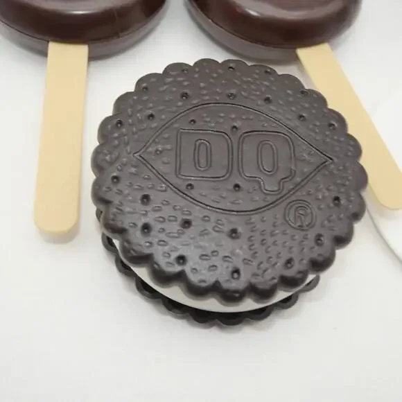 Vintage Dairy Queen Play Food Banana Split Dilly Bar Ice Cream Sandwich Cups - Picture 2 of 9